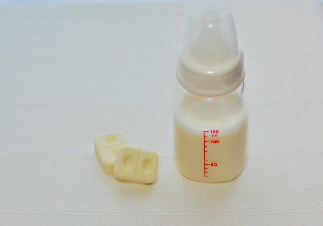 明治　ほほえみのらくらくキューブ