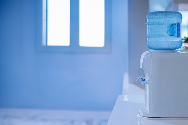 家庭用ウォーターサーバーのある生活イメージ